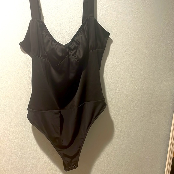 Black Satin Ruched Bodysuit - Picture 2 of 4